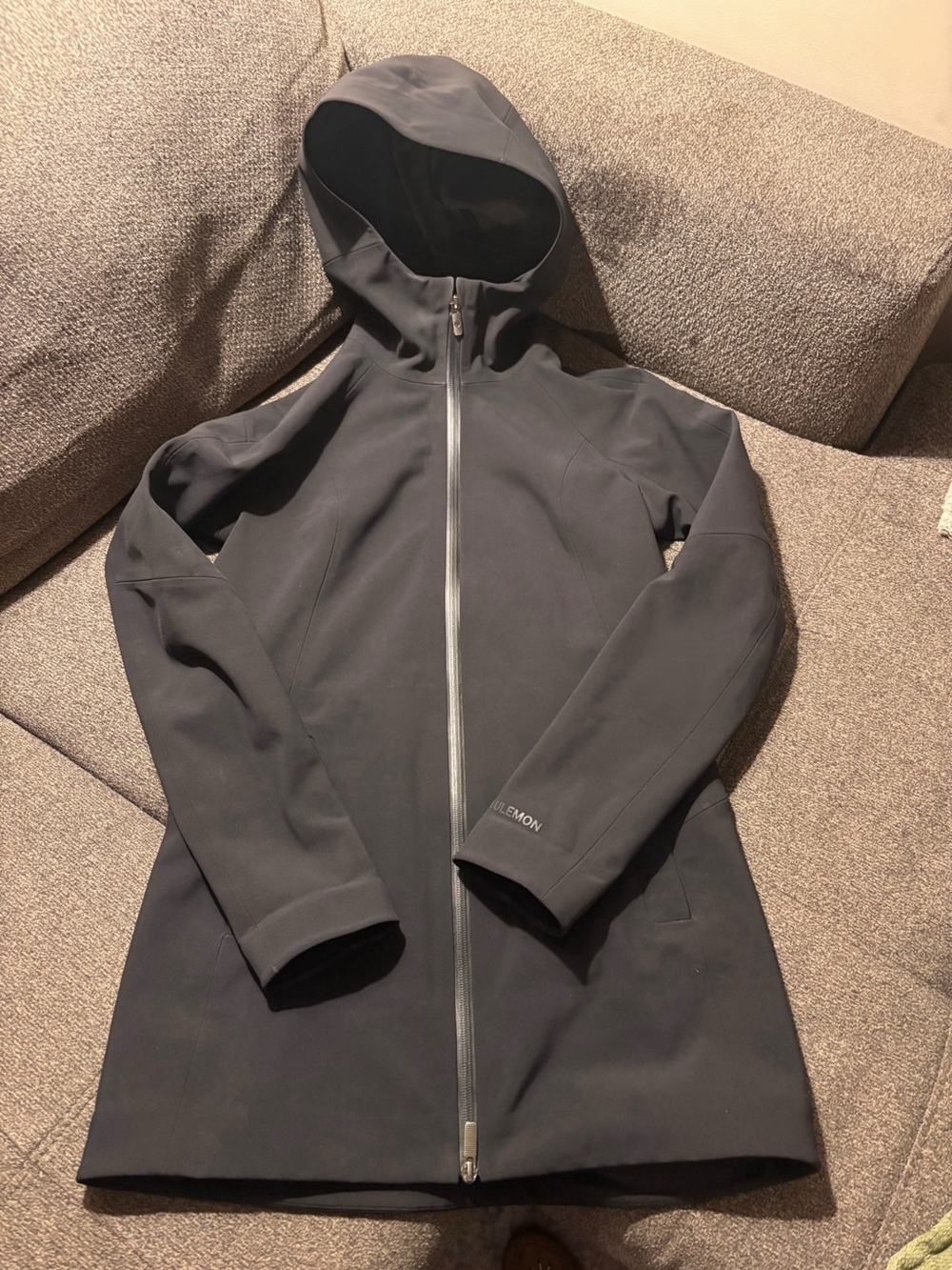 Lululemon RepelShell Rain Jacket - Black, - Picture 3 of 4